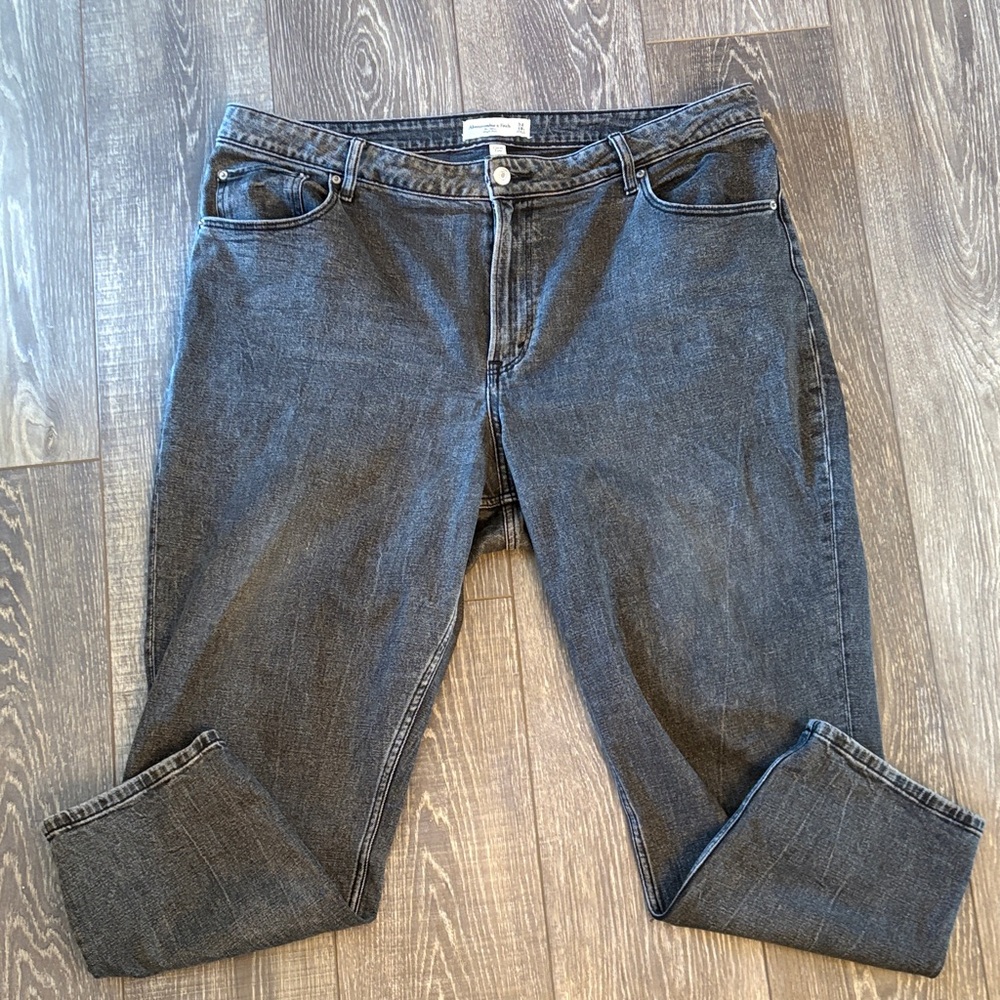 Abercrombie & Fitch Dark Wash Denim Jeans